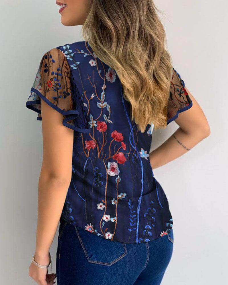 Blusa Salerno: Elegância em Casimira e Chiffon