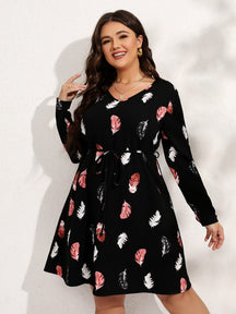 Vestido Curto Harmonie - Plus Size