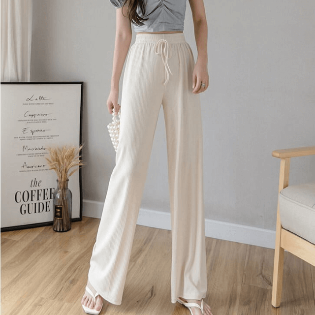 Calça Pantalona Confortável Lumière: Liberdade, Conforto e Charme