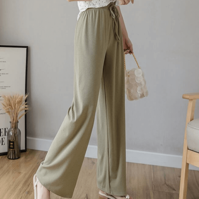 Calça Pantalona Confortável Lumière: Liberdade, Conforto e Charme